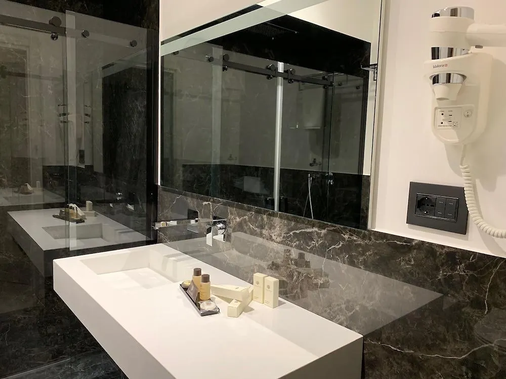 Thalya Luxury Rooms Syracuse
